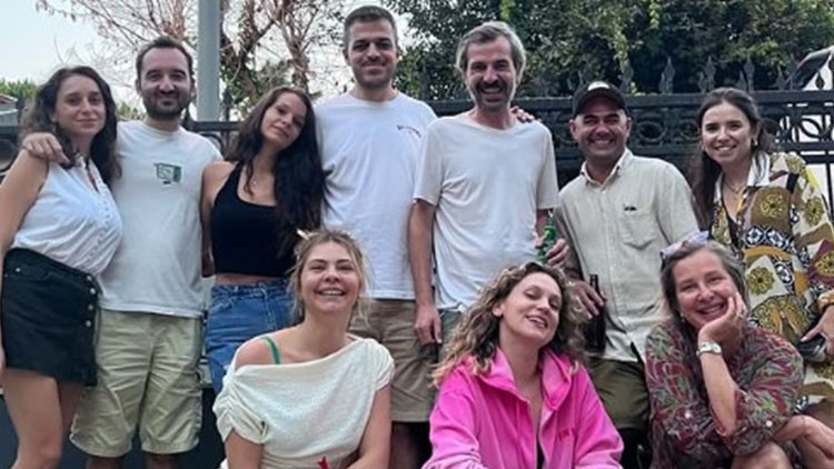 Başroldeki Karşılıklı Sessiz Çıkış: Abdullah ve Gökhan Özoğuz’un Sürükleyici Filmi