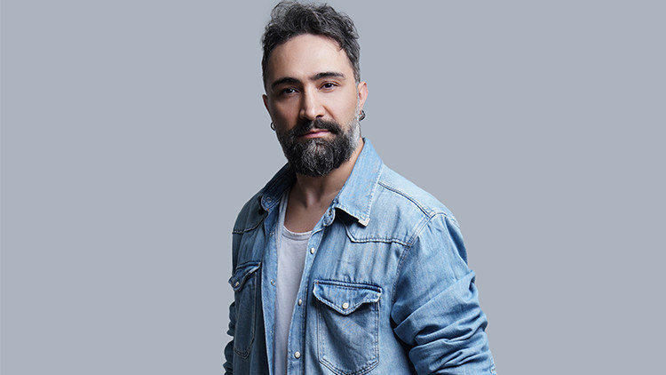 Marşların aranan ismi Selçuk Abay 